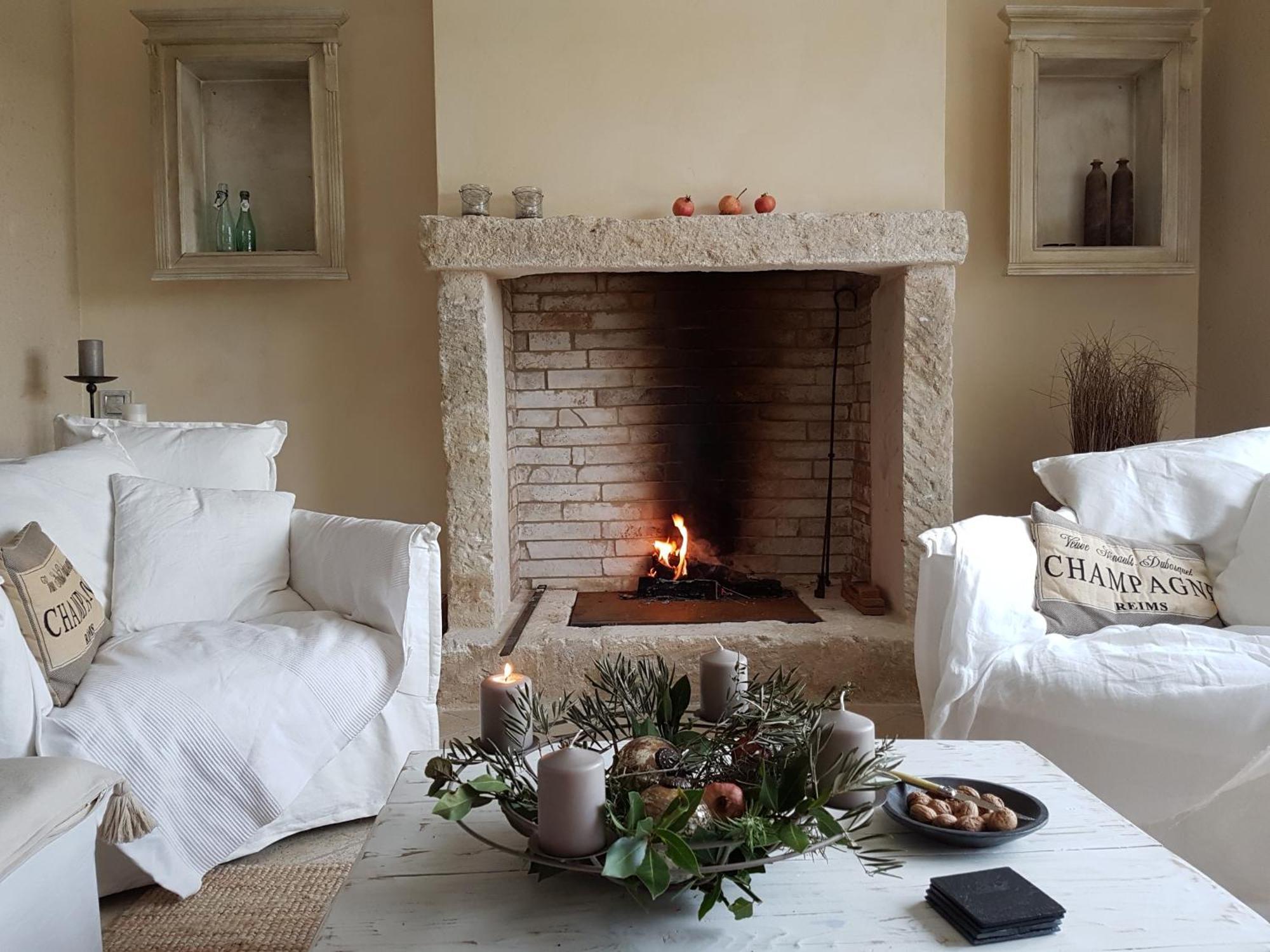 Fontaine De Cerier Bed & Breakfast Castillon-du-Gard Exterior photo