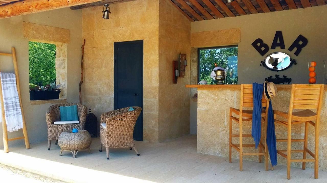 Fontaine De Cerier Bed & Breakfast Castillon-du-Gard Exterior photo