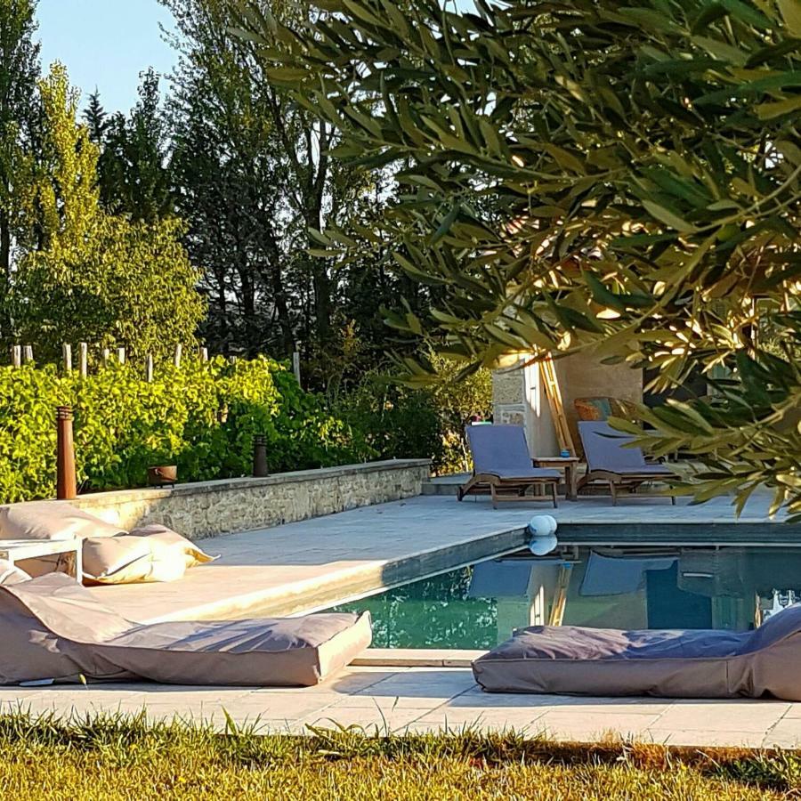 Fontaine De Cerier Bed & Breakfast Castillon-du-Gard Exterior photo